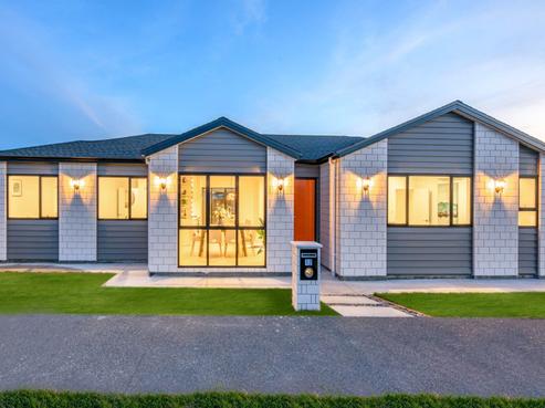 12 Black Beech Crescent, Takanini
