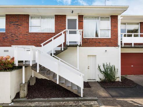 3/271 Balmoral Road, Sandringham