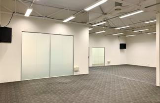 Large and Flexible Fringe Office