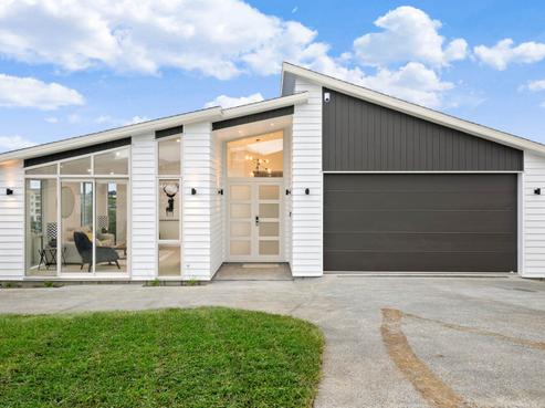 8 Bine Crescent, Orewa