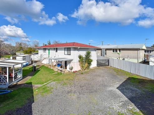 3 Crown Crescent, Otara