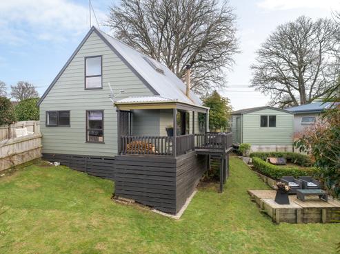 1A Bracken Street, Leamington
