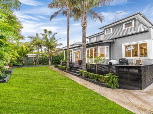 58 Old Lake Road, Narrow Neck