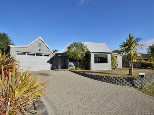 39 Balmoral Drive, Hilltop
