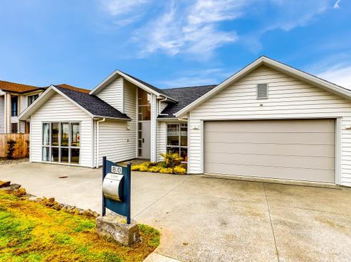 80 Colonial Drive, Silverdale