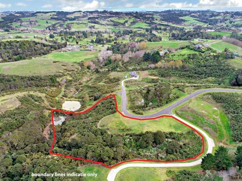 22 Puketiro Road, Whitford