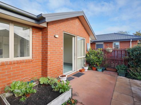 2/149 Highsted Road, Casebrook