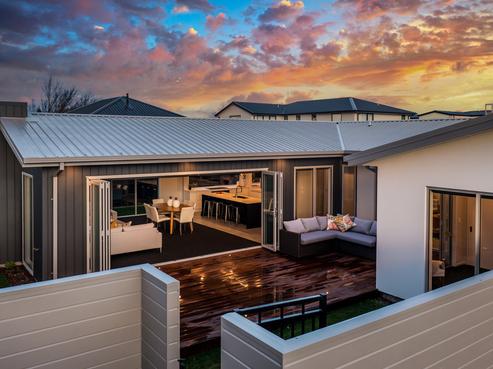 9 Picadilly Avenue, Casebrook
