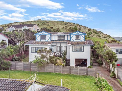 8 Orchy Crescent, Southgate