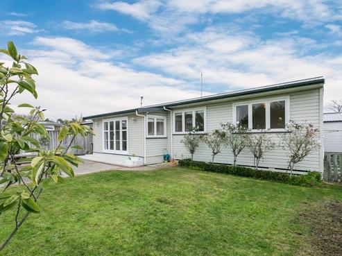 18 Everest Avenue, Havelock North
