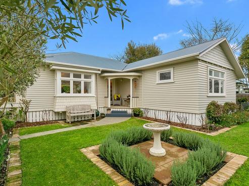 33 Weld Street, Cambridge
