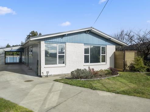 16 Martin Road, Paraparaumu Beach