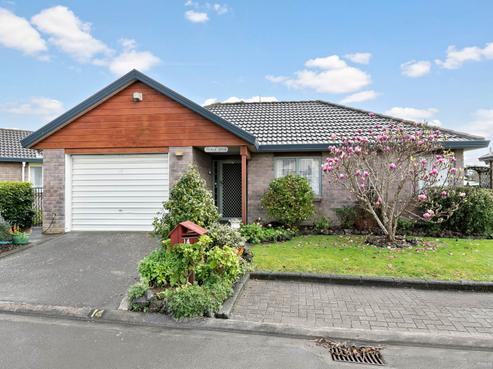14 Palm Lane, Red Beach