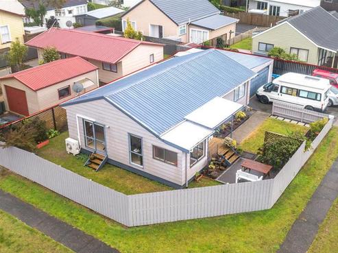 103 Hampton Road, Whangamata