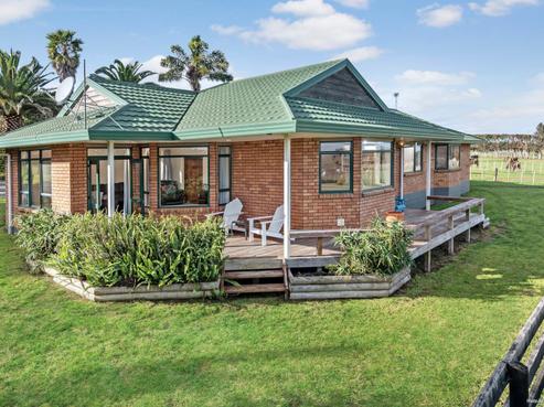 182 Logan Road, Buckland