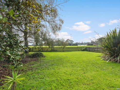 59 Beaubank Road, Kelston