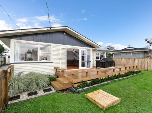 30 Betley Crescent, Fairview Downs