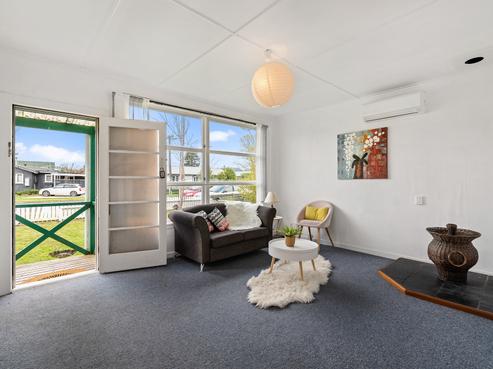 1B Farnworth Avenue, Holdens Bay