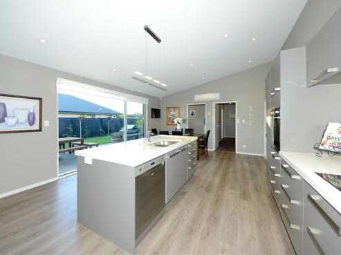 25 Wakeman Way, Woodend Beach