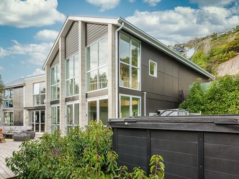 90 Wiggins Street, Sumner