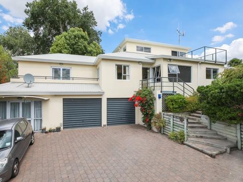 24 Perindale Drive, Chartwell