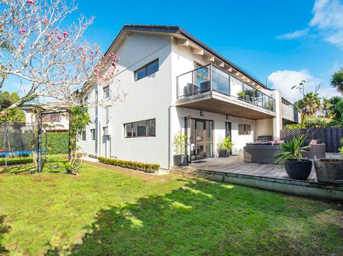 2/13 Muritai Road, Milford