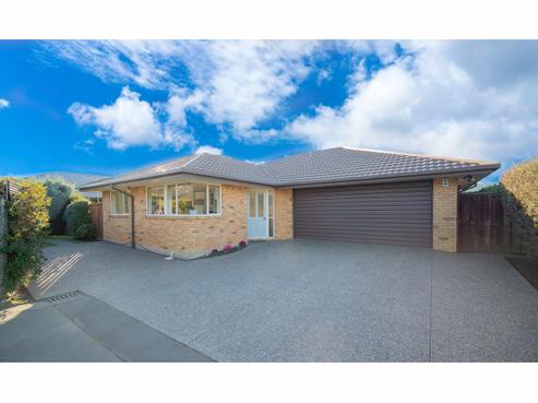 15 Villa Grove, Ilam