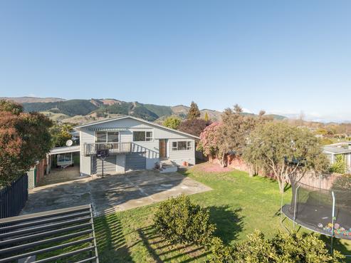 6 Cooper Place, Richmond
