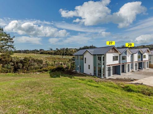 27 Bight Road, Long Bay