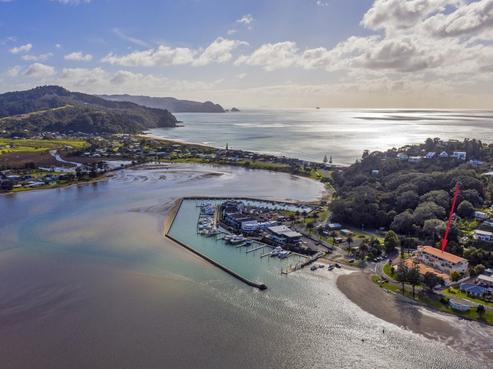 3/2 The Esplanade, Tairua