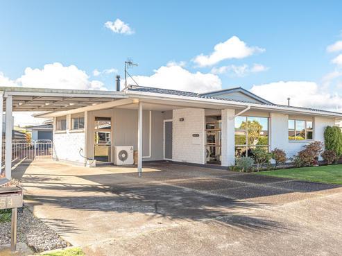 54 Exeter Crescent, Springvale