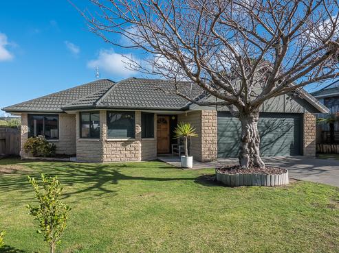 4 Beachwater Grove, Paraparaumu Beach