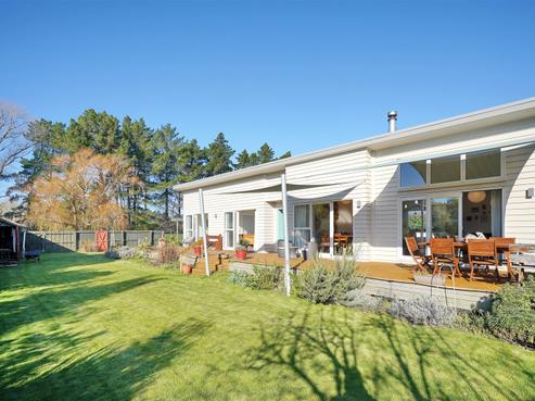 16 Ferry Road, Woodend Beach