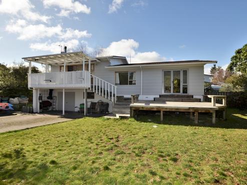 30 Invergarry Road, Hilltop