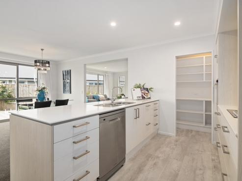 16 Boysenberry Grove, Richmond