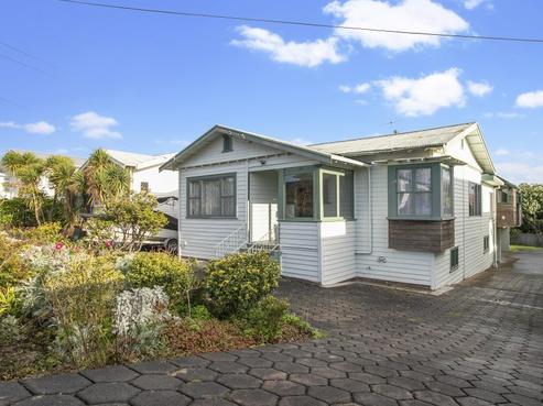 115 West End Road, Westmere