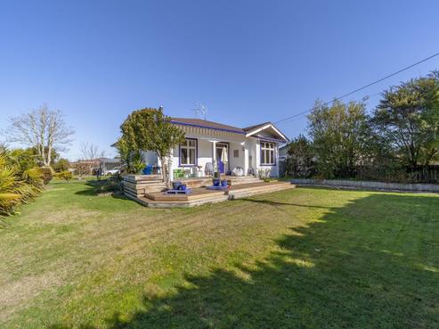 18 Francis Drake Street, Waipukurau and Surrounds