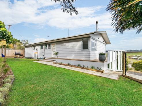 2B Mcentee Road, Waitakere
