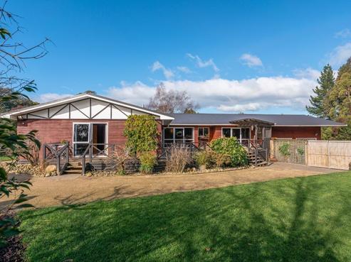 492 Upper Plain Road, Upper Plain