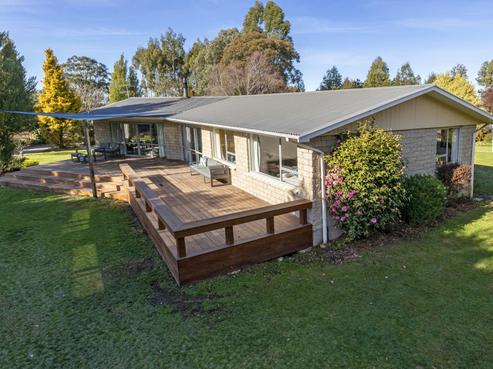 127 Company Road, Fairton