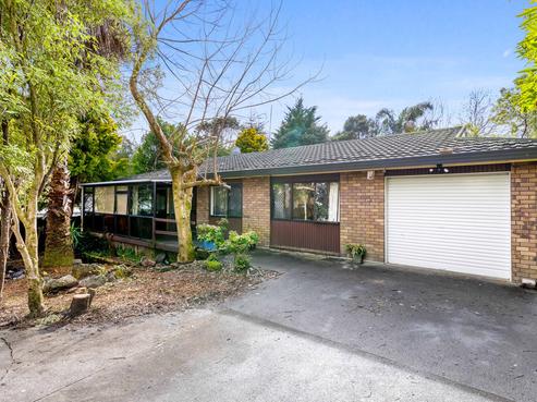 2/3 Kaurilands Road, Titirangi