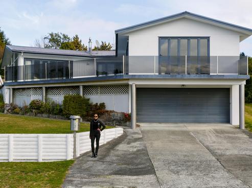8 Scenic Heights, Acacia Bay