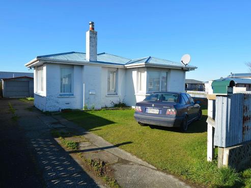272 Conyers Street, Strathern