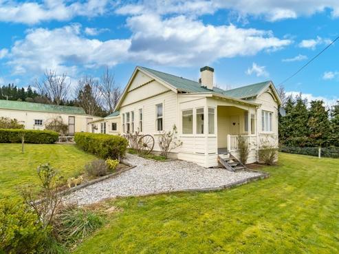 10 Hill Street, Lawrence