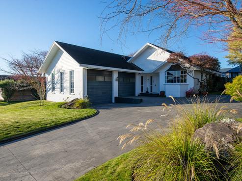 42 Stanley Drive, Lynmore