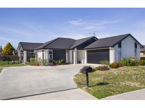 4 Plescher Crescent, Leamington