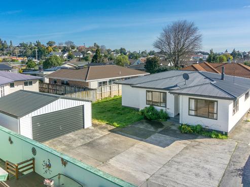 15 Normandy Avenue, Melville