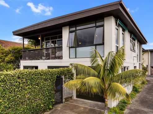 5D Sinclair Street, Devonport