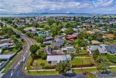 57 Yeovil Road, Te Atatu Peninsula