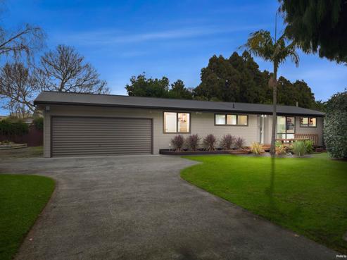 9 Gulliver Place, Conifer Grove